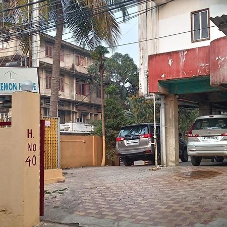 Hotel Lemon House Guwahati Zewnętrze zdjęcie